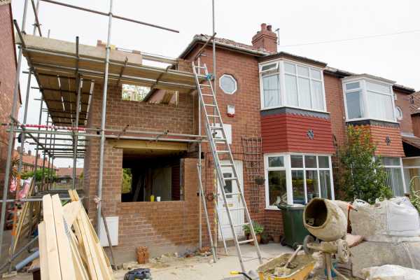 How Do Construction Methods Affect Party Wall Requirements? A Homeowner’s Guide 4 Frequently Asked Questions Reigate