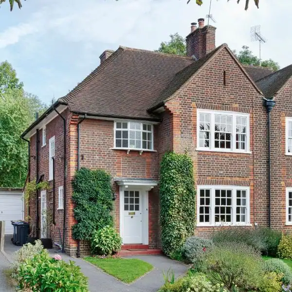Scenarios 2 Image of UK family home - faulkners scenarios Reigate