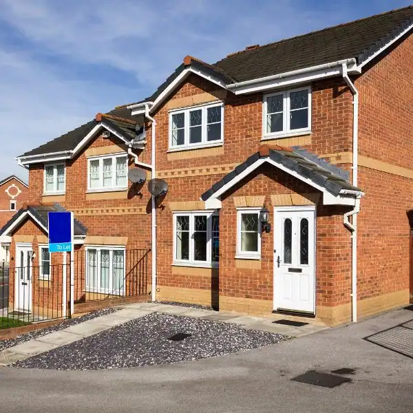 Scenarios 4 Image of UK home - Faulkners scenarios Reigate